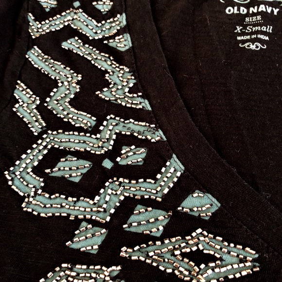 Old navy beaded tee shirt. - Picture 2 of 5